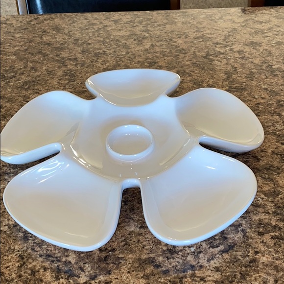 NWOB, porcelain chip and dip set - Picture 2 of 4